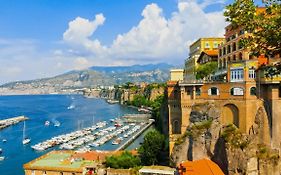 Holiday And Relax In Sorrento